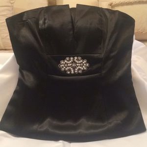 Venus Pearl/Rhinestones Embroidered Black Corset.